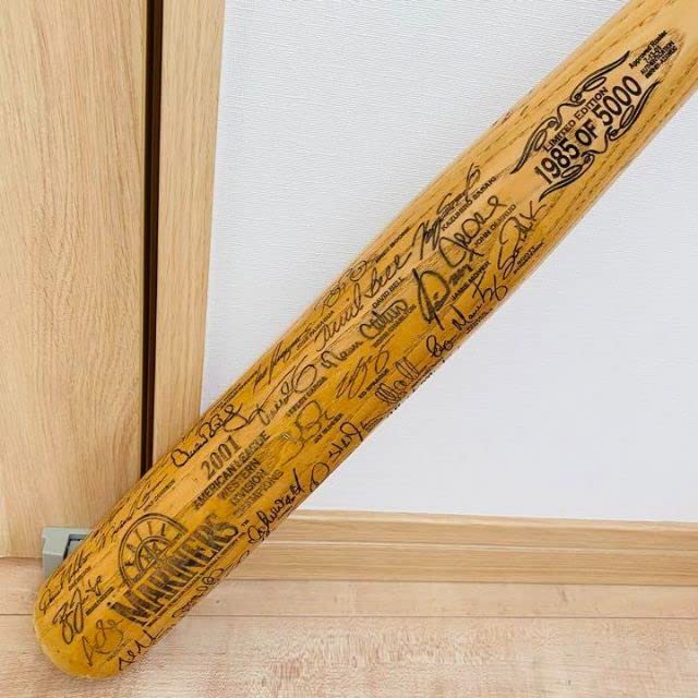 Amazon.co.jp: 配送激レア2001年 マリナーズ Aリーグ西 優勝記念 Amazon.co.jp: 配送激レア2001年 マリナーズ Aリーグ西 優勝記念